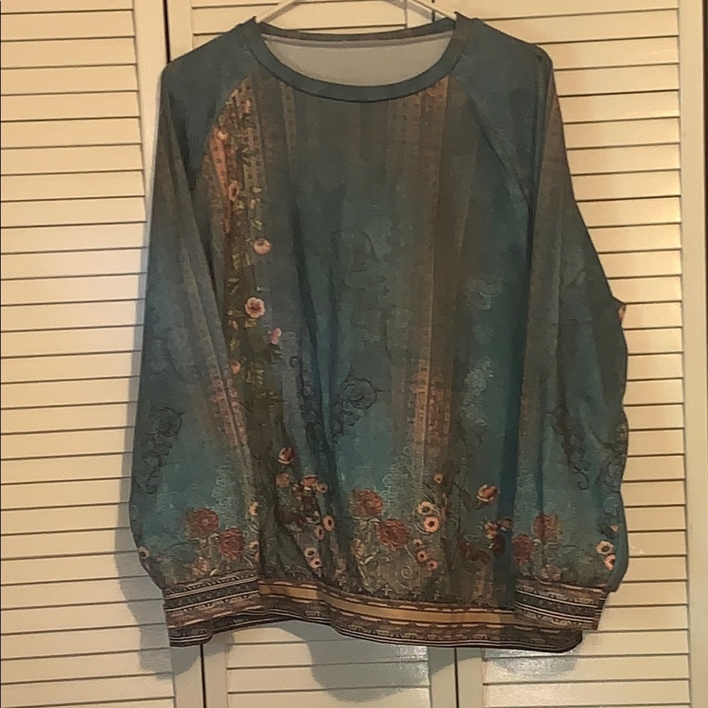 SHEIN Green Floral Long Sleeve Top